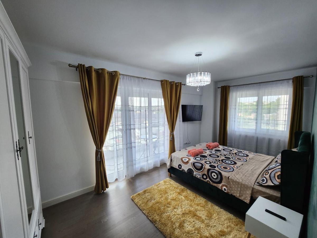 Near Airport 2 Rooms Apartments In Himson Iasi Exterior foto